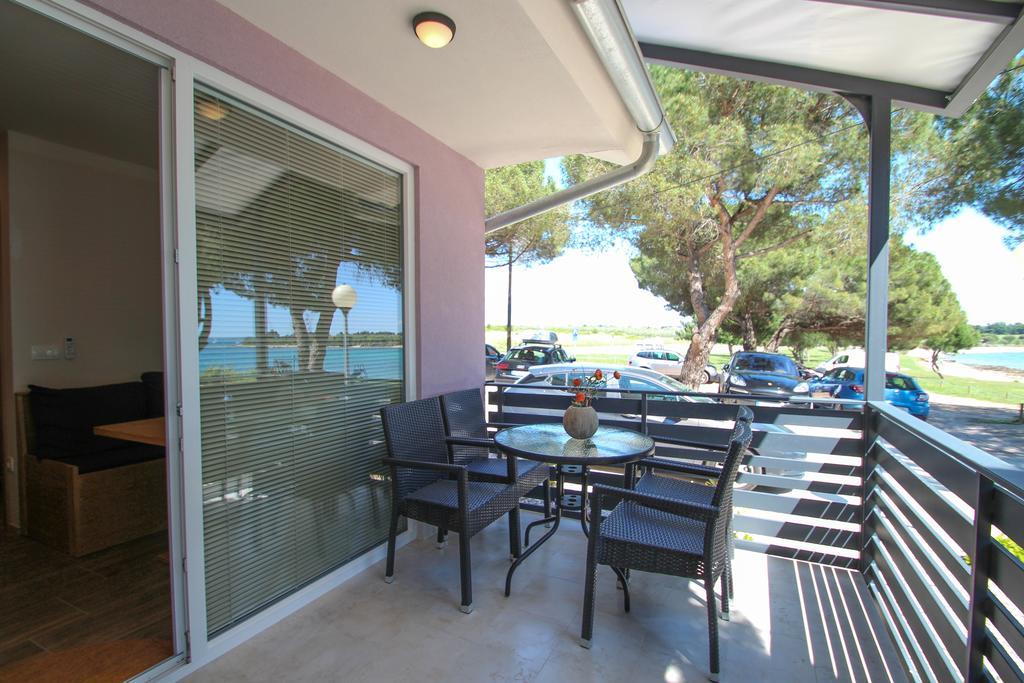 Apartments Erica Lux Novigrad  ภายนอก รูปภาพ