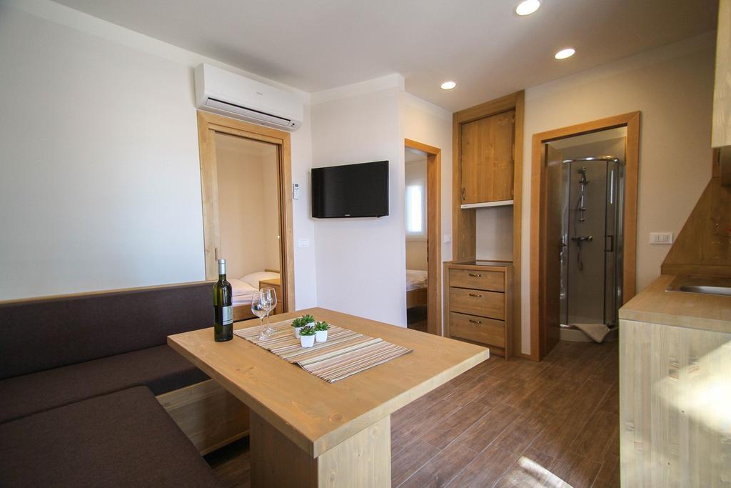 Apartments Erica Lux Novigrad  ภายนอก รูปภาพ